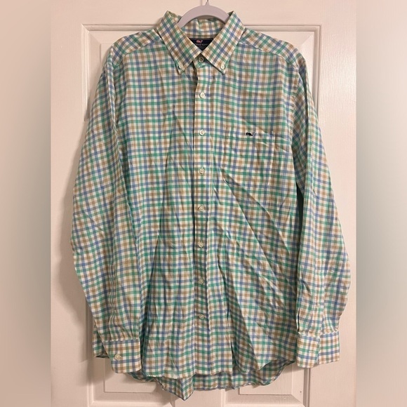 Vineyard Vines Other - Vineyard Vines
SLIM FIT TUCKER SHIRT
BARBUDA GINGHAM
Size Large
